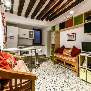 Ca' Turchette Apartment