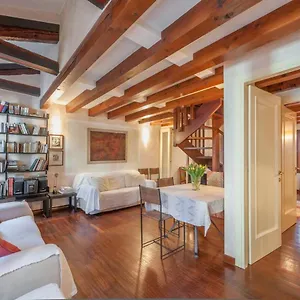 Ca' Delle Pizzocchere, A Perfect Spot In San Marco Apartment